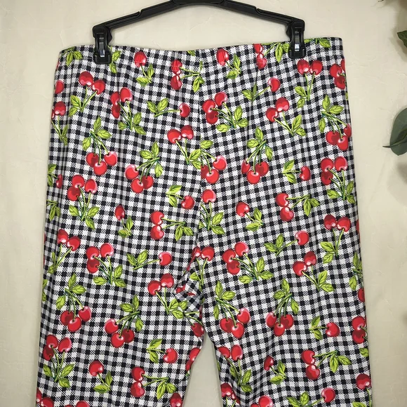 Cherry Print Flared Pants - Picture 8 of 8